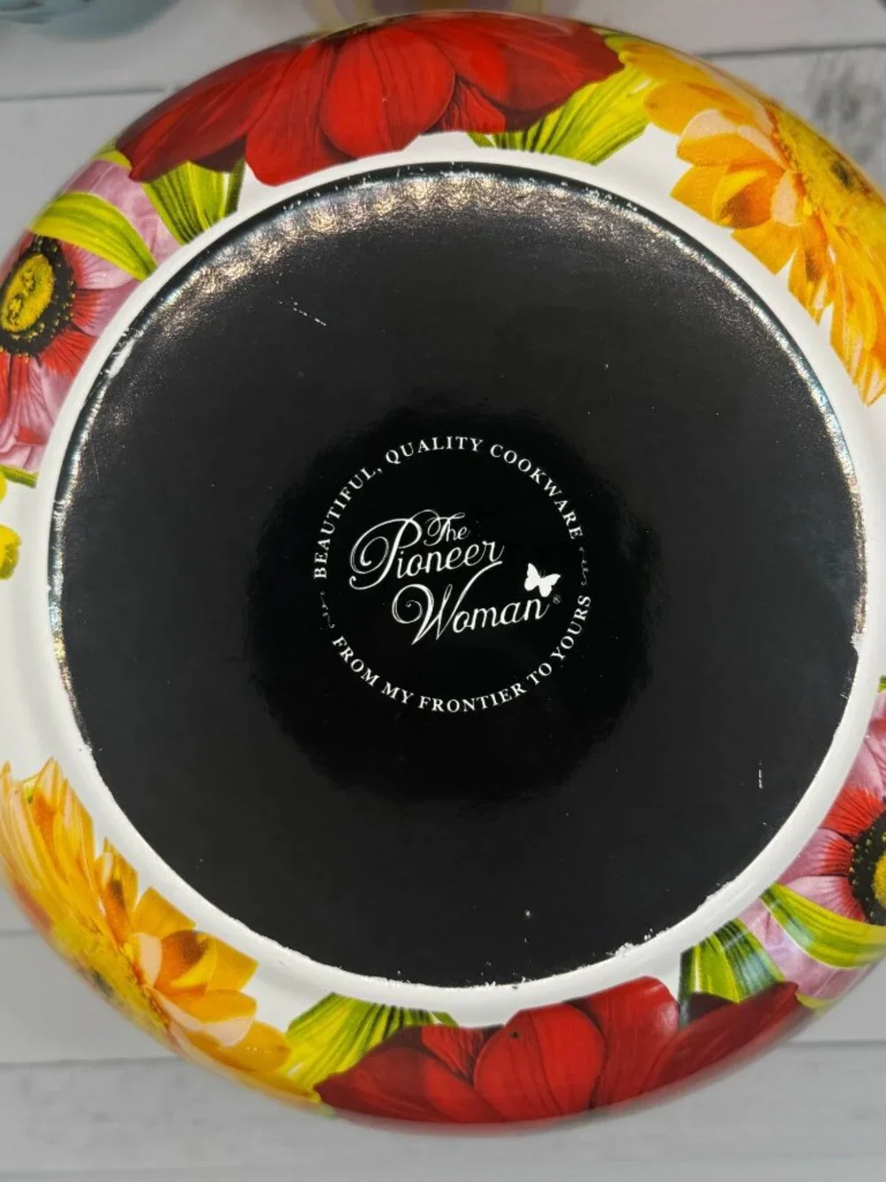 The Pioneer Woman Retired Enameled Steel 4 Qt Dutch Oven With Lid Floral Garden